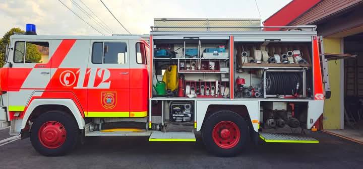 Željeni vatrogasni kamion